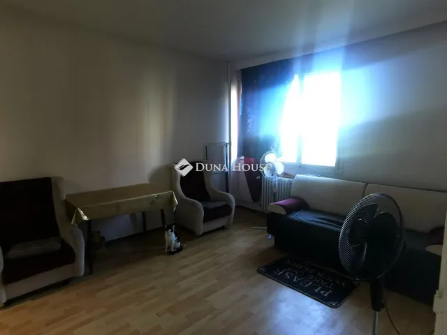 Eladó lakás Tatabánya, Esztergomi utca 34 nm
