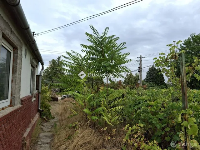 Eladó ház Kulcs 30 nm