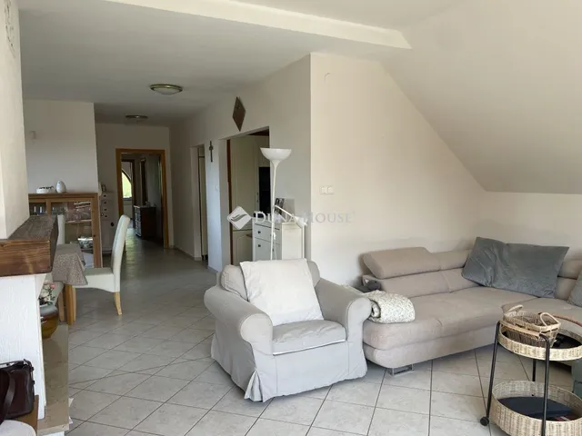 Eladó lakás Telki, Akácos utca 101 nm