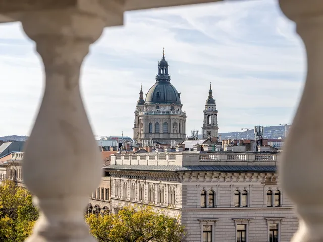 Eladó lakás Budapest VI. kerület 300 nm