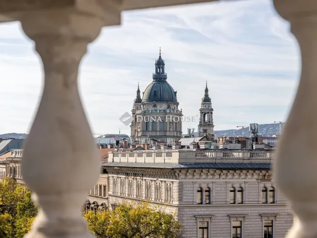 Eladó lakás Budapest VI. kerület 300 nm