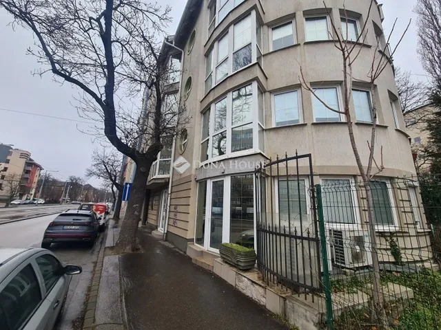 Kiadó kereskedelmi és ipari ingatlan Budapest III. kerület 188 nm