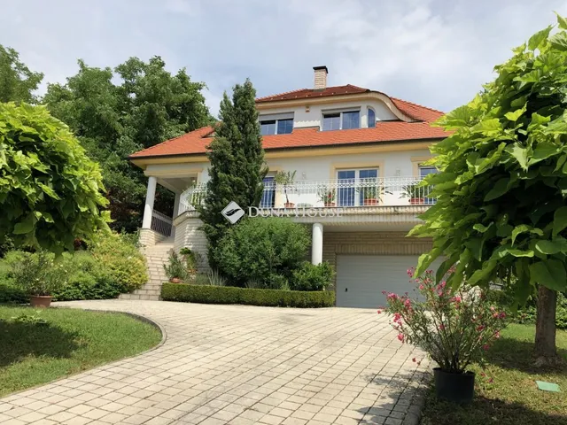 Eladó ház Esztergom 370 nm