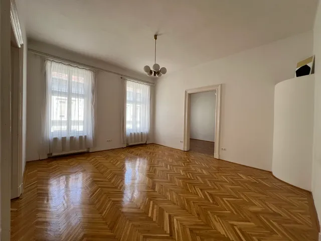 Eladó lakás Budapest VI. kerület 97 nm