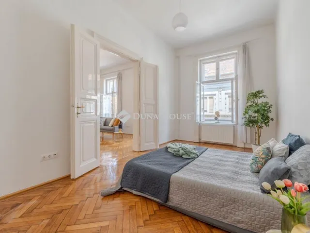 Eladó lakás Budapest VI. kerület, Nagymező utca 97 nm