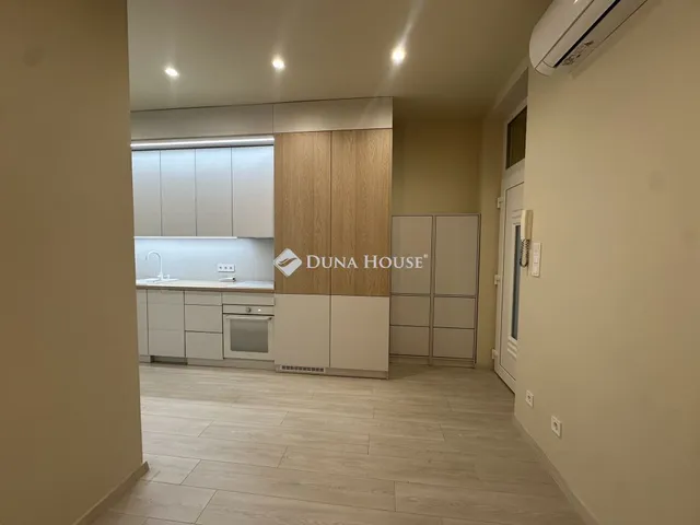 Eladó lakás Budapest XIII. kerület, Gyöngyösi utca 44 nm