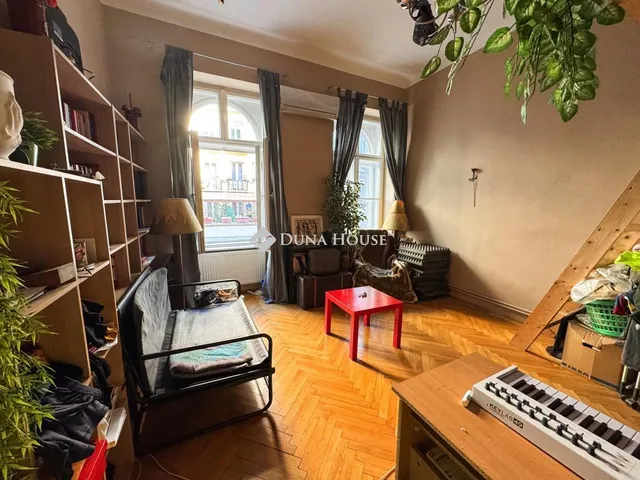 Eladó lakás Budapest VI. kerület, Bajza utca 48 nm