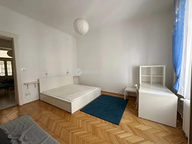 Eladó lakás Budapest V. kerület, Honvéd utca 41 nm