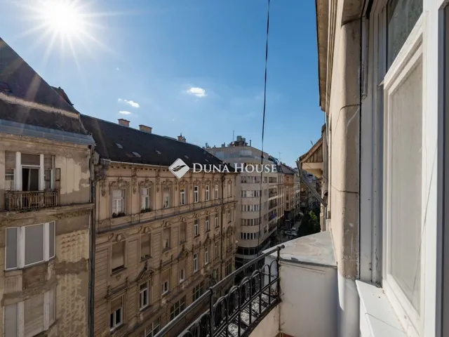 Eladó lakás Budapest V. kerület 136 nm