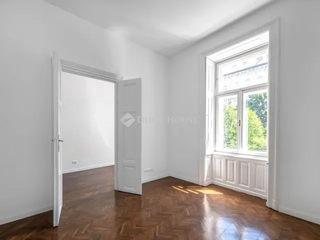 Eladó lakás Budapest V. kerület, Bajcsy-Zsilinszky út 50 nm