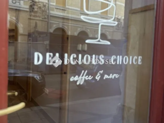 Eladó kereskedelmi és ipari ingatlan Budapest VI. kerület 11 nm