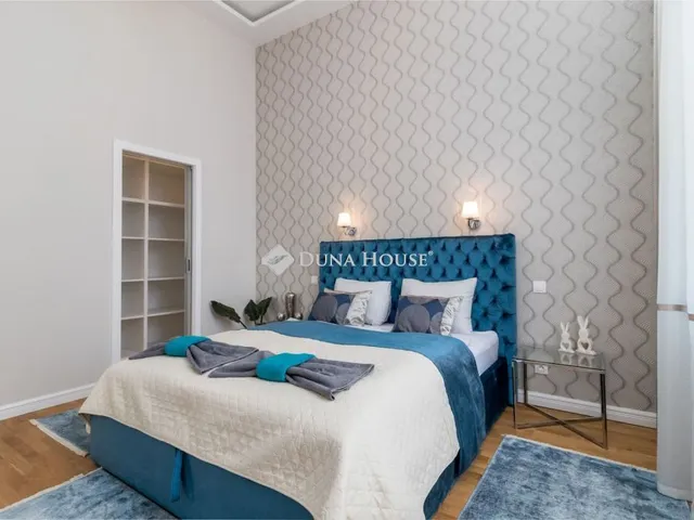 Eladó lakás Budapest V. kerület, Irányi utca 101 nm