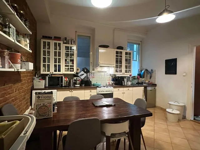 Eladó lakás Budapest II. kerület, Margit körút 100 nm