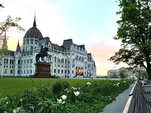 Eladó lakás Budapest V. kerület 91 nm