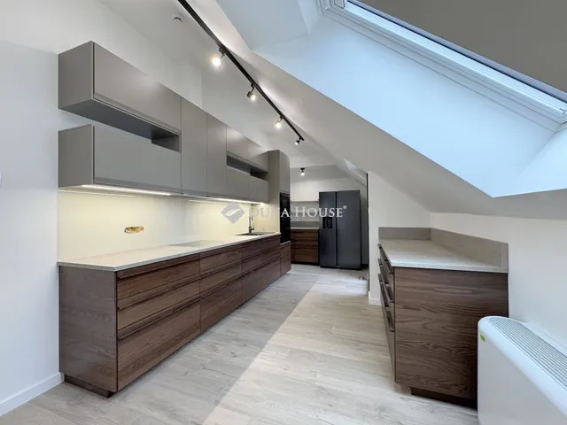 Kiadó lakás Budapest II. kerület 155 nm