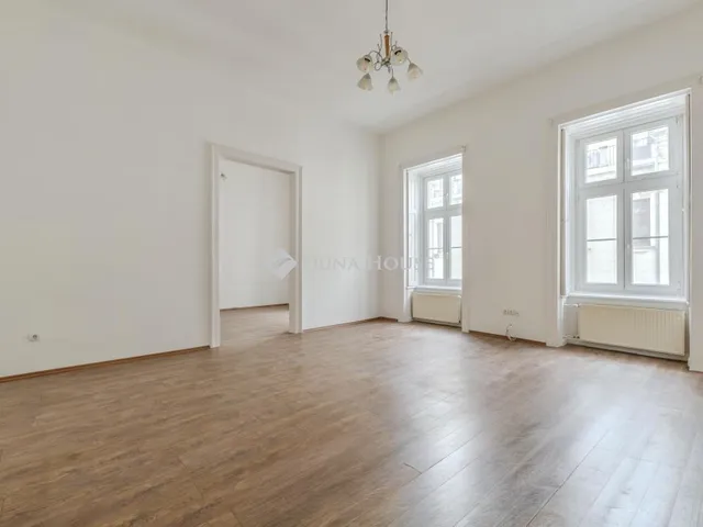 Eladó lakás Budapest V. kerület, Nádor utca 85 nm