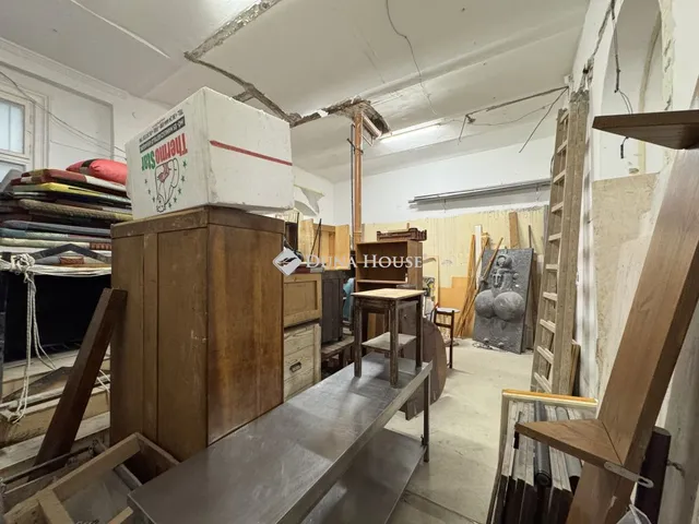 Eladó kereskedelmi és ipari ingatlan Budapest VI. kerület 170 nm