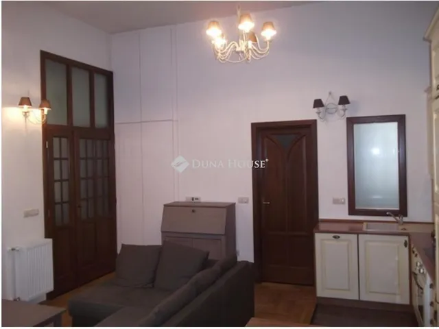 Eladó lakás Budapest V. kerület, Nádor utca 57 nm