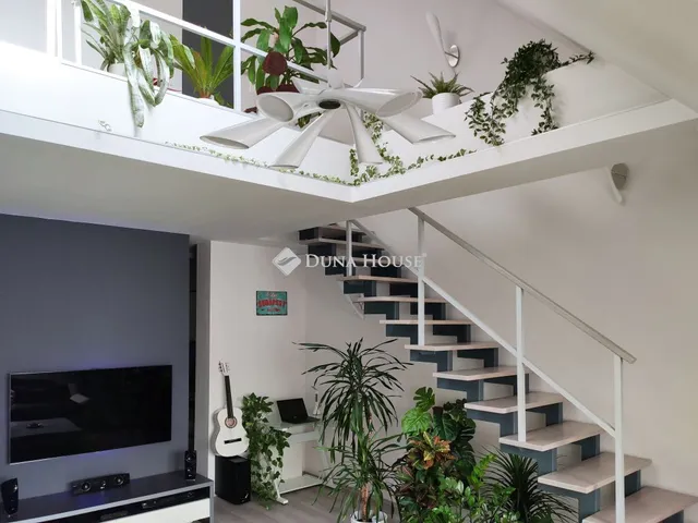 Eladó lakás Budapest VI. kerület 61 nm