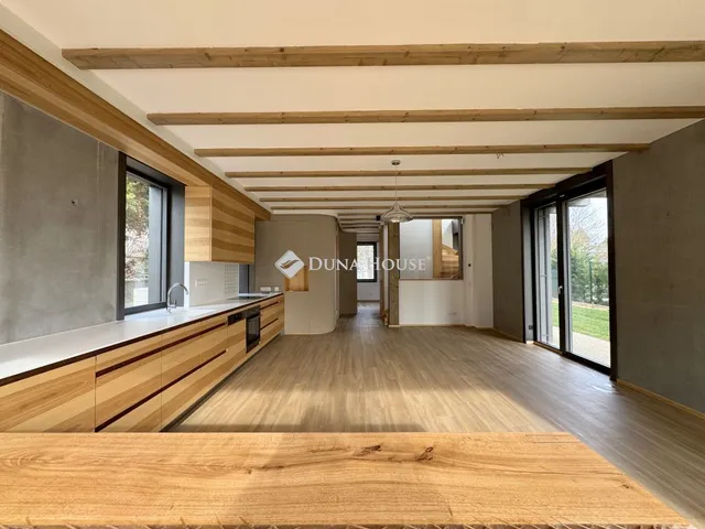 Kiadó ház Budapest II. kerület 180 nm