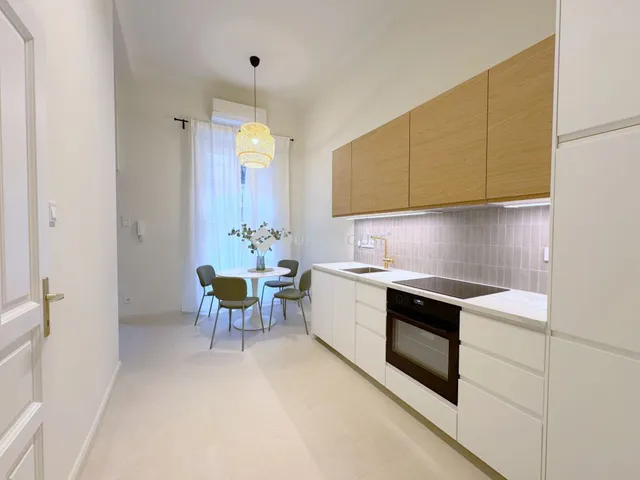 Kiadó lakás Budapest VI. kerület, Zichy Jenő utca 37 nm