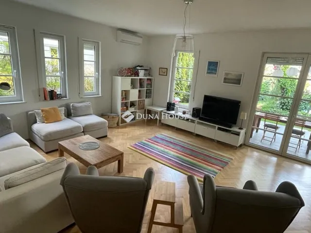 Eladó ház Budapest II. kerület 285 nm