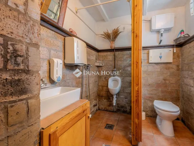 Eladó ház Táborfalva, Kecskeméti út 110 nm