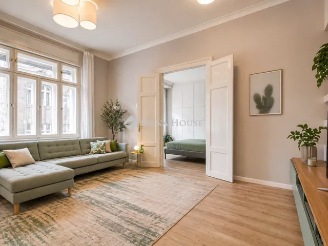 Kiadó lakás Budapest V. kerület, Arany János utca 113 nm