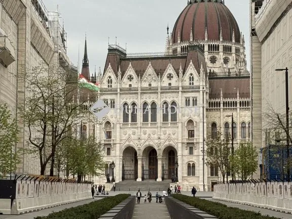Eladó lakás Budapest V. kerület 91 nm