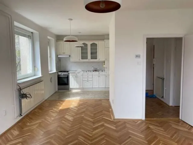 Kiadó lakás Budapest XII. kerület, Felső Svábhegyi út 58 nm