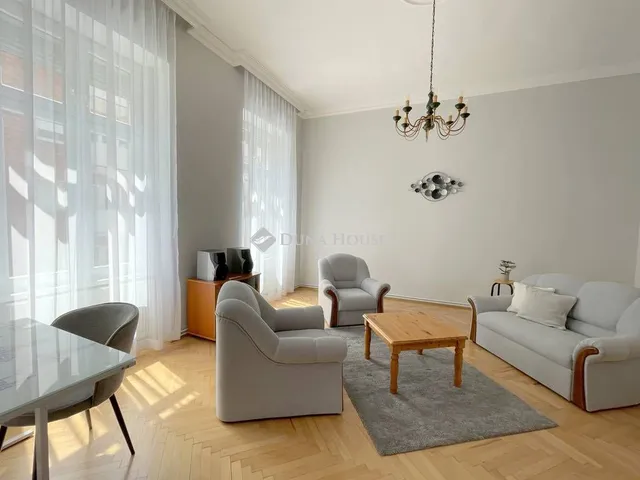 Kiadó lakás Budapest V. kerület, Veres Pálné utca 79 nm