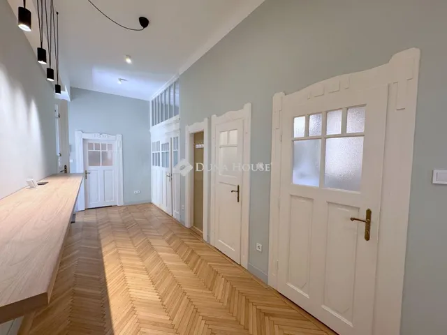 Kiadó lakás Budapest XI. kerület, Villányi út 119 nm