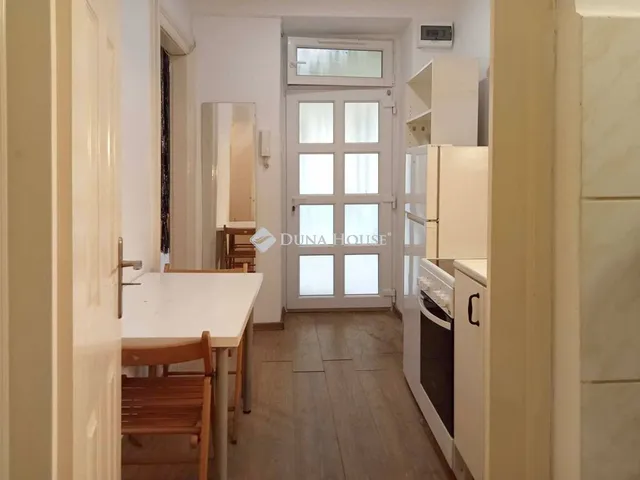 Kiadó lakás Budapest II. kerület, Szilágyi Erzsébet fasor 21 nm