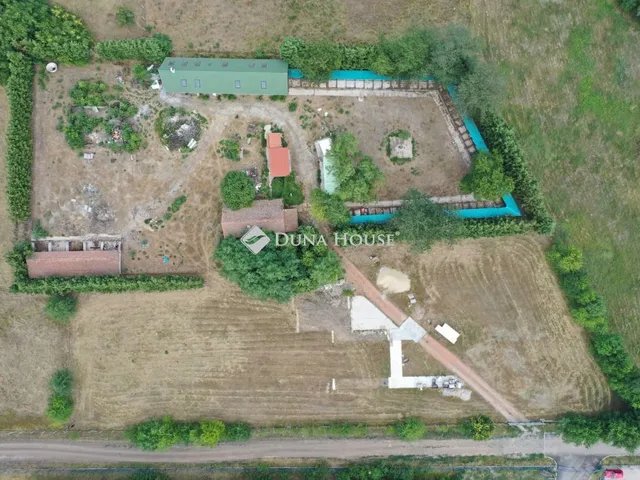 Eladó mezőgazdasági ingatlan Kisújszállás 9400 nm
