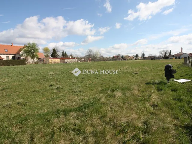 Eladó telek Boba 1452 nm