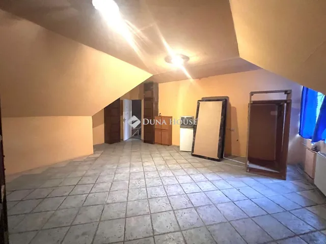 Eladó kereskedelmi és ipari ingatlan Budapest XVII. kerület 130 nm