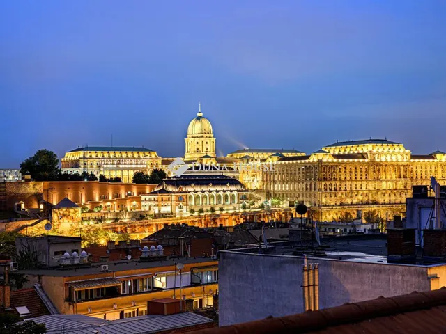 Eladó lakás Budapest I. kerület 107 nm