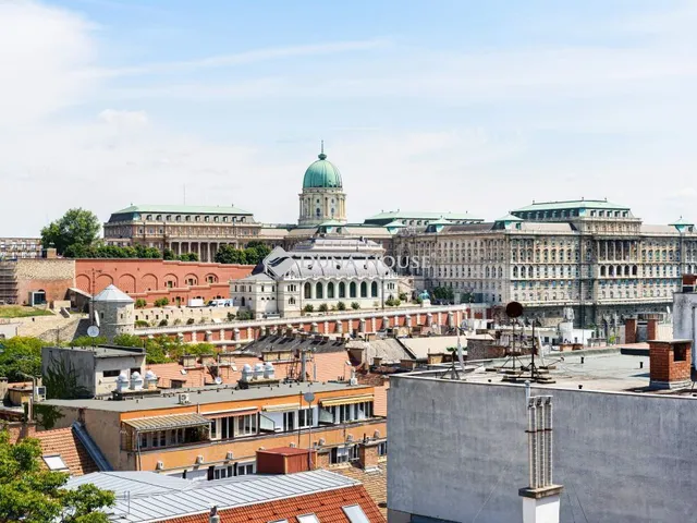 Eladó lakás Budapest I. kerület 107 nm