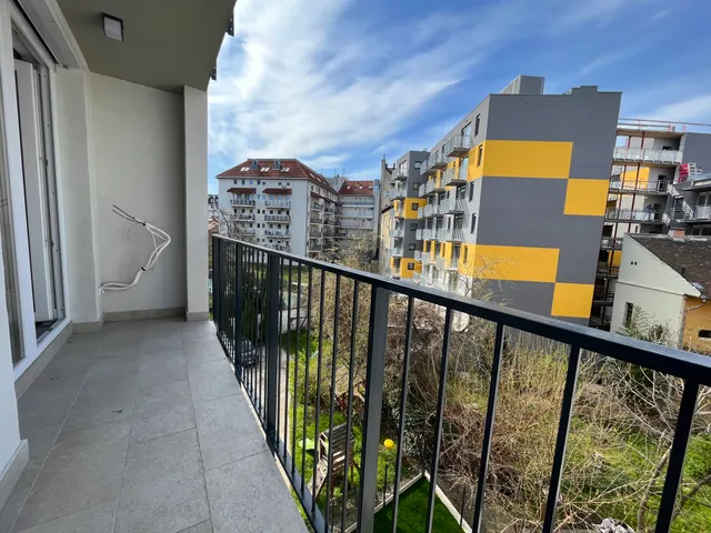 Eladó lakás Budapest VIII. kerület 70 nm