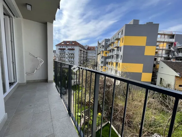 Eladó lakás Budapest VIII. kerület 70 nm
