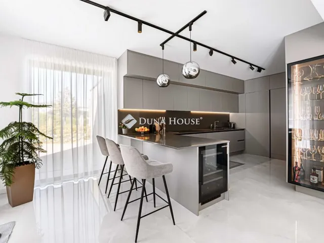 Eladó ház Budapest III. kerület 756 nm