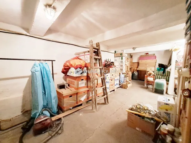 Eladó kereskedelmi és ipari ingatlan Budapest I. kerület 92 nm