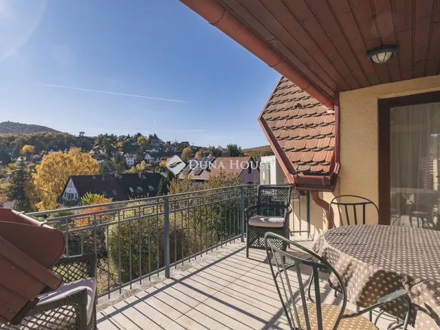 Eladó ház Budapest II. kerület 370 nm