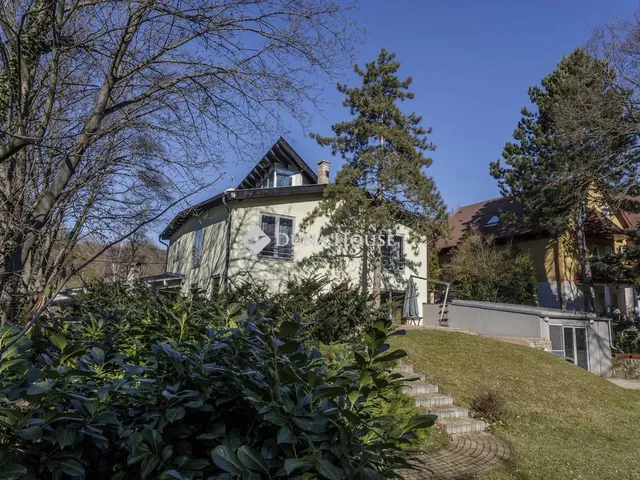 Eladó ház Budapest II. kerület 595 nm