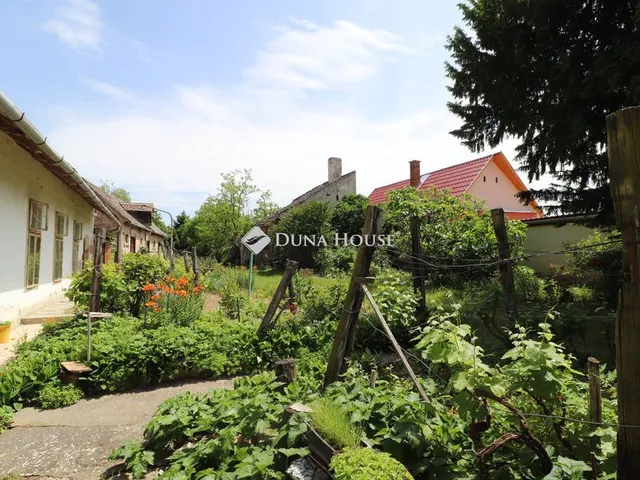 Eladó ház Igal, Szent István utca 190 nm