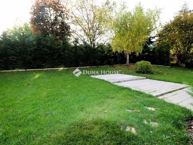 Eladó lakás Budapest III. kerület, Domoszló útja 152 nm