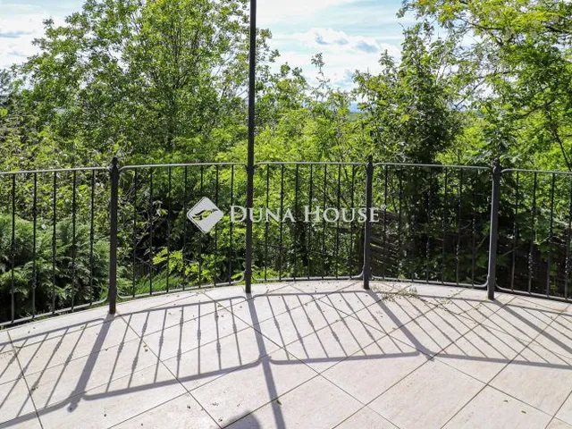 Eladó ház Mogyoród 232 nm