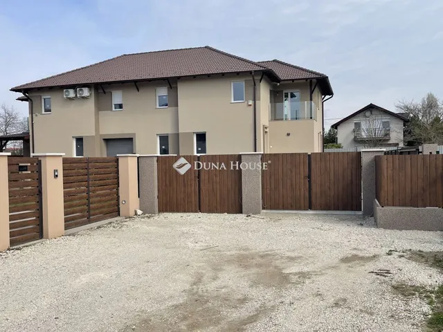 Eladó ház Vecsés 163 nm