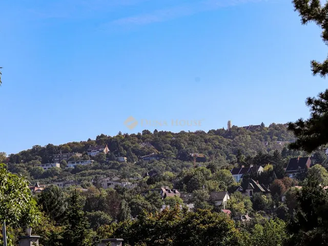 Eladó lakás Budapest II. kerület 136 nm