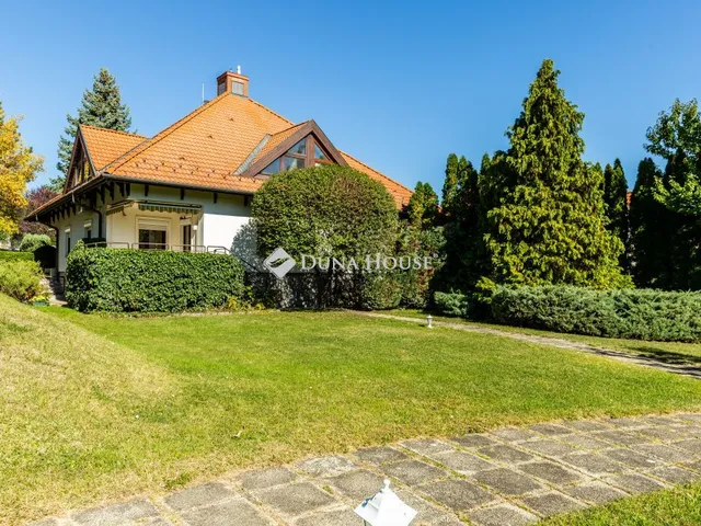 Eladó ház Budapest II. kerület, Cseppkő utca 210 nm